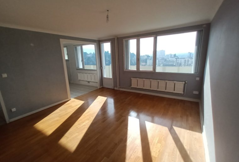 T03 8 rue Victor Gomy - QUARTIER BEAULIEU ST ETIENNE