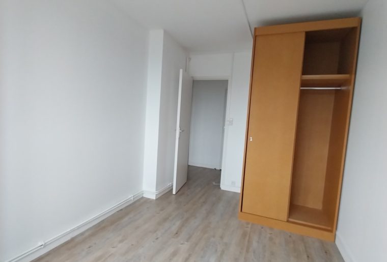 FIRMINY - GRAND H - T4 AU 17EME ET DERNIER ETAGE