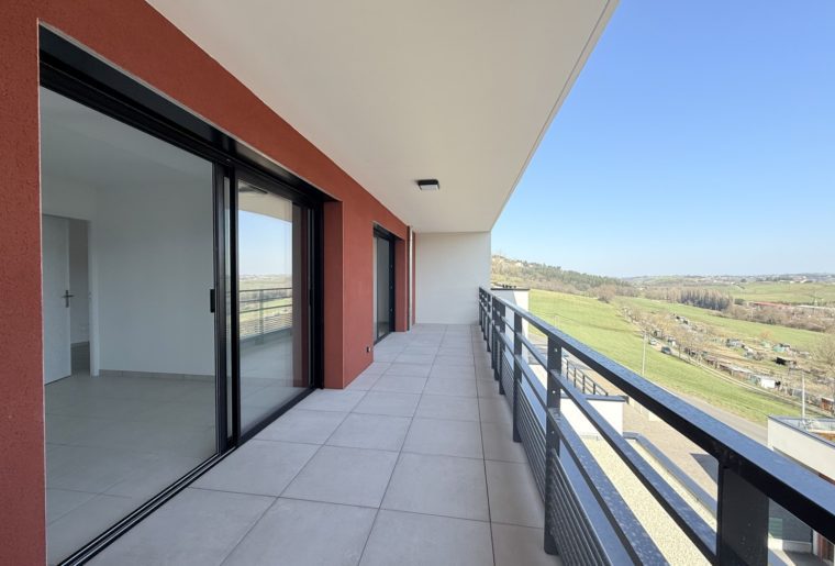 SAINT-GENEST-LERPT - Appartement 2 pièces