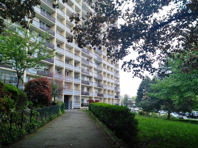 Appartement T4 à louer -secteur métare /la palle