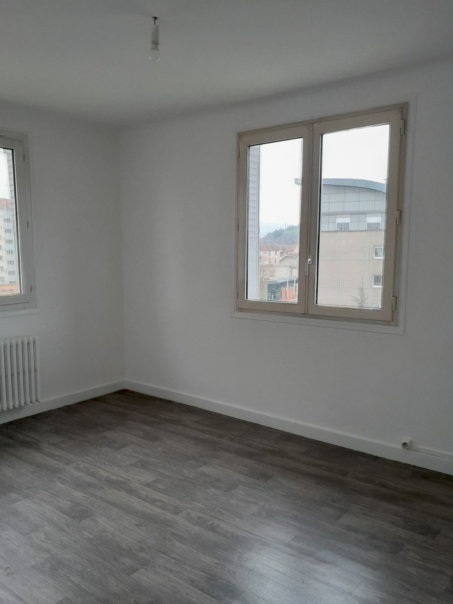 A LOUER T4 ST CHAMOND CENTRE LOT 12296