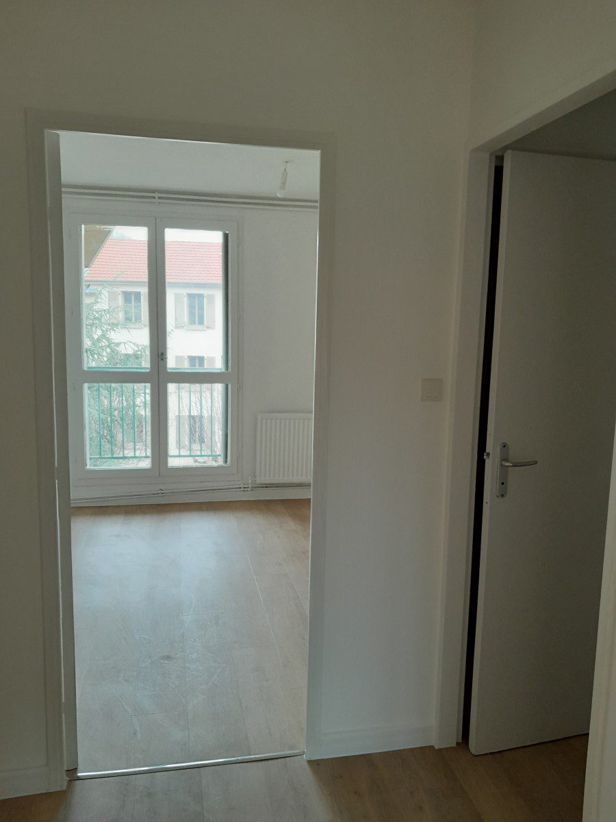 A LOUER T4 ST CHAMOND HYPER CENTRE LOT 16936