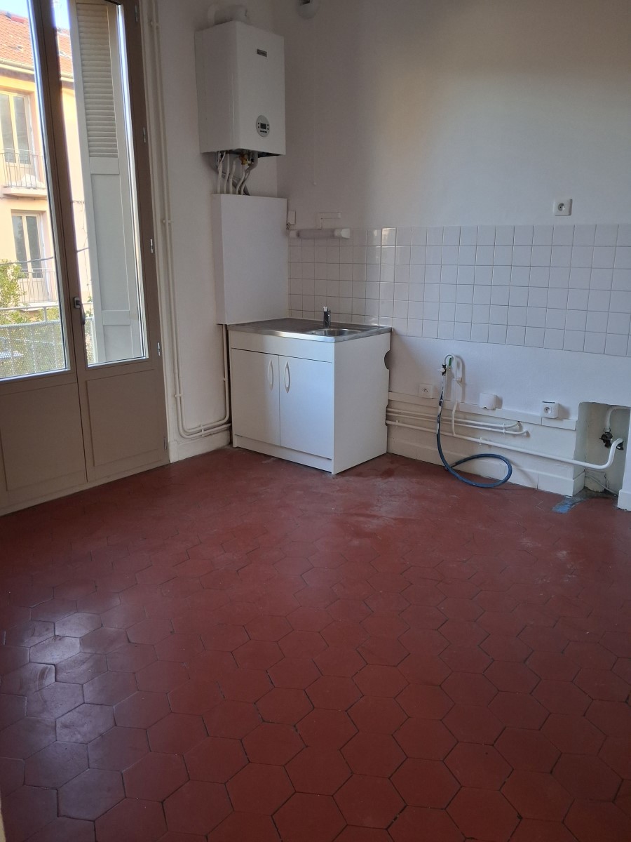 A LOUER T3 ST CHAMOND CENTRE LOT 9996