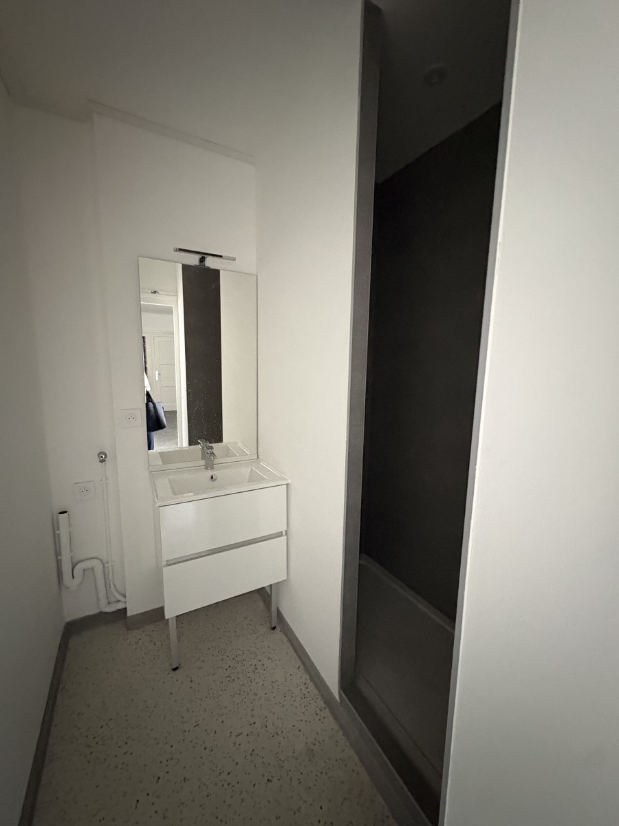 Appartement T3 lumineux avec balcon - Quartier Sainte-Barbe